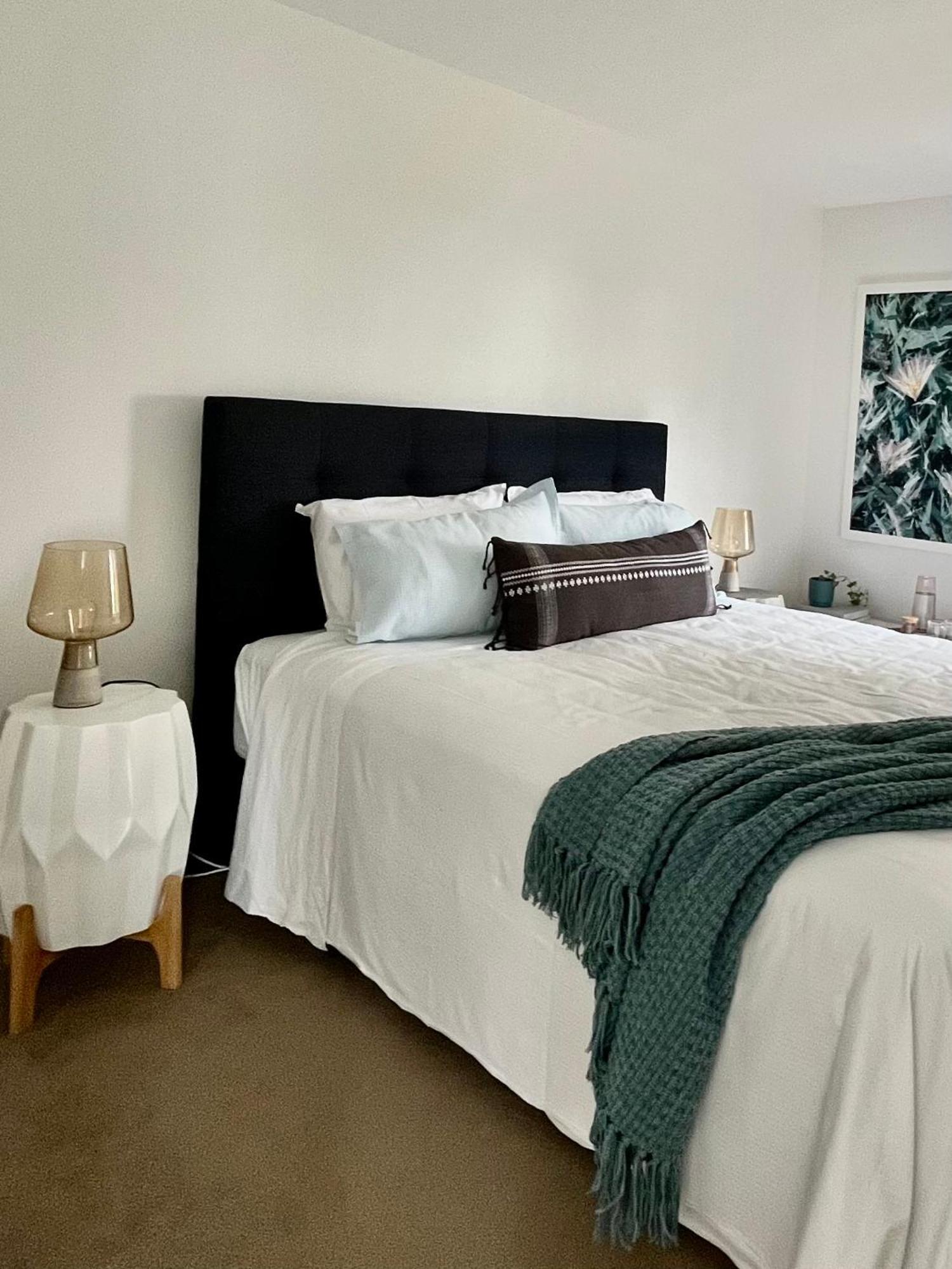 Bed and Breakfast The Lighthouse - Free Breakfast And Stunning Views à Christchurch Extérieur photo